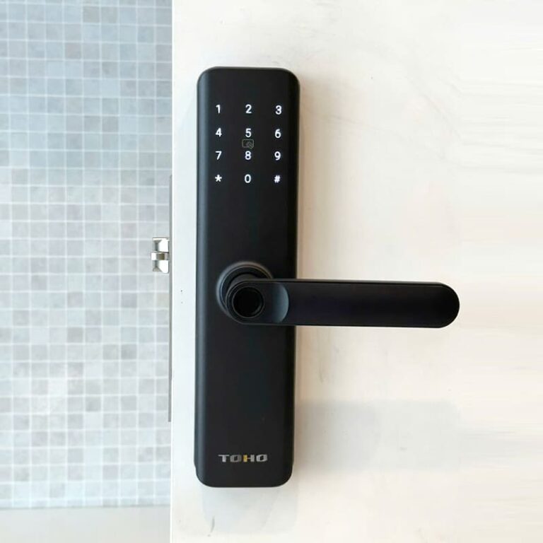 khoa-van-tay-danh-cho-cua-go-toho-th633