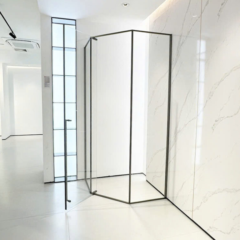 Ứng dụng thực tế phòng tắm kính hệ slim TOHO TH635 tại công trình biệt thự