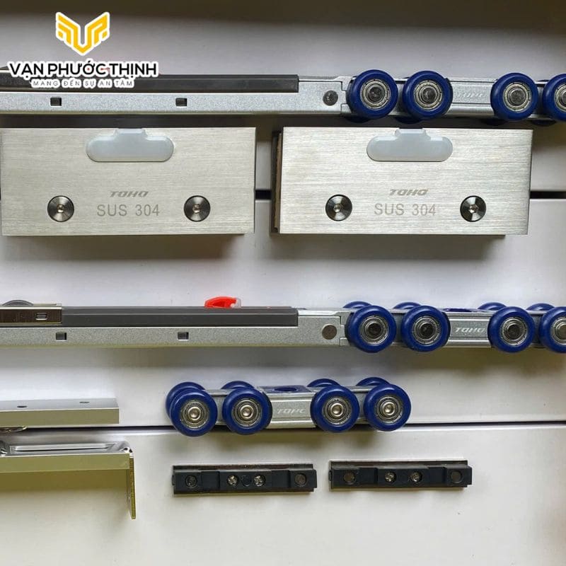 phu-kien-nhom-kinh-phuoc-thinh%20ray-truot-lua